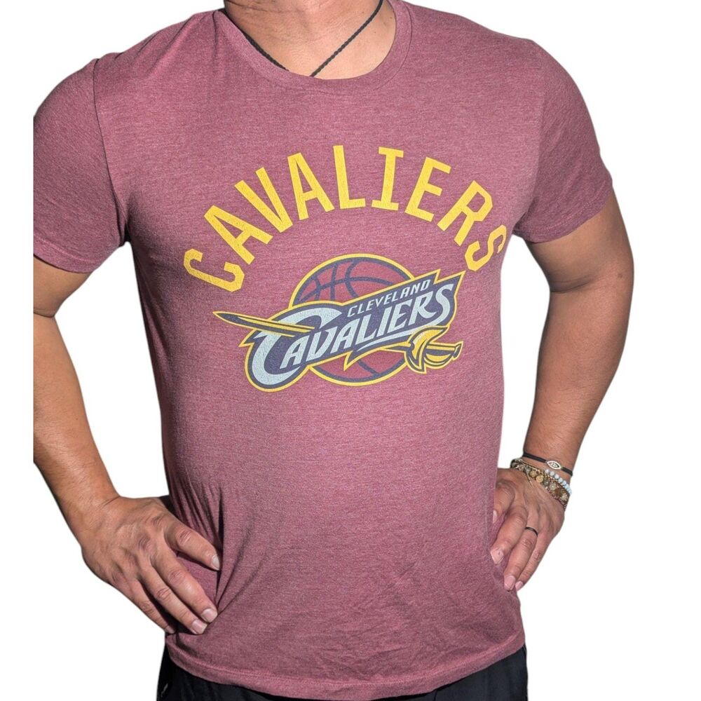 NBA Cleveland Cavaliers Graphic T-Shirt - Men's Size L